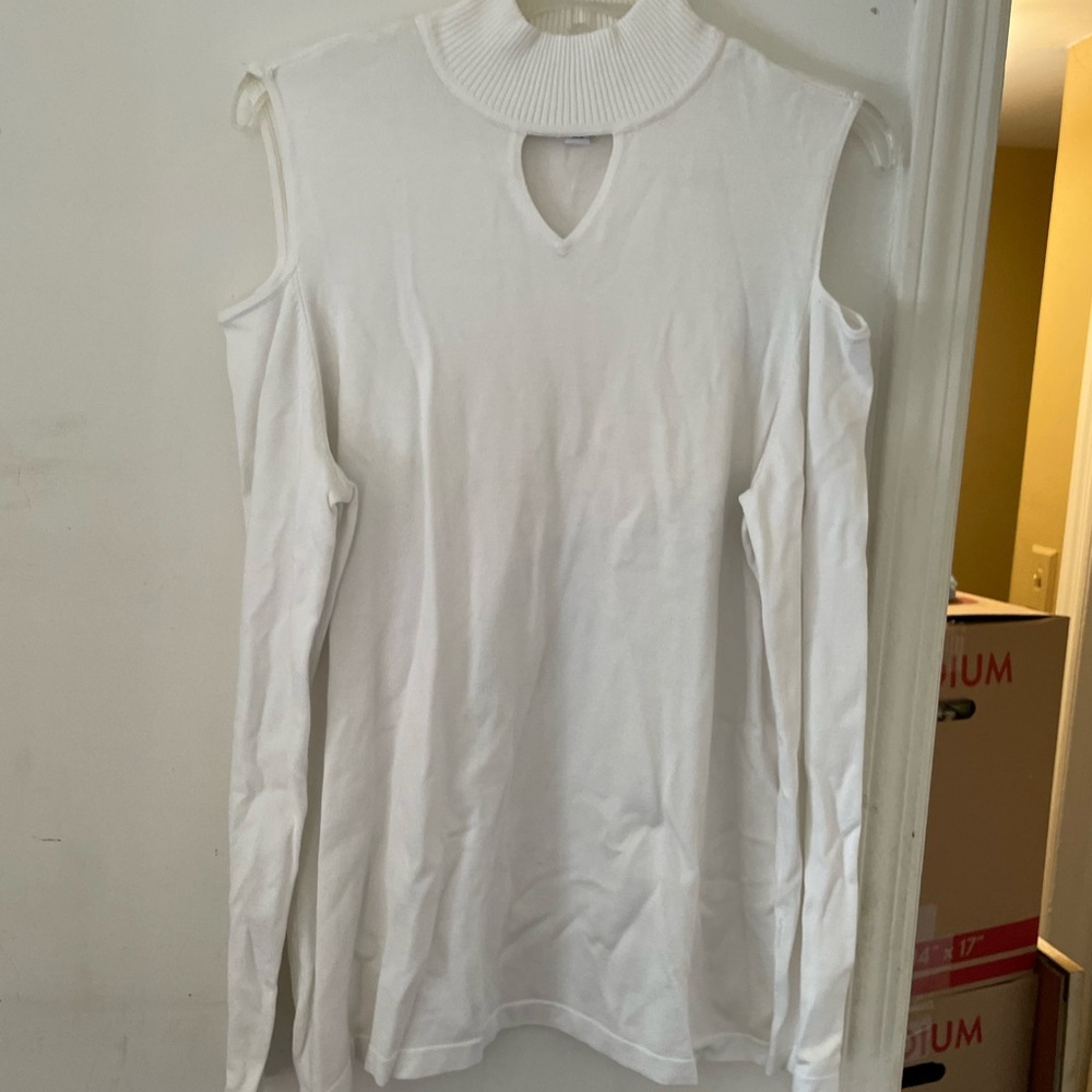 Susan Graver White Cold Shoulder long sleeved Top